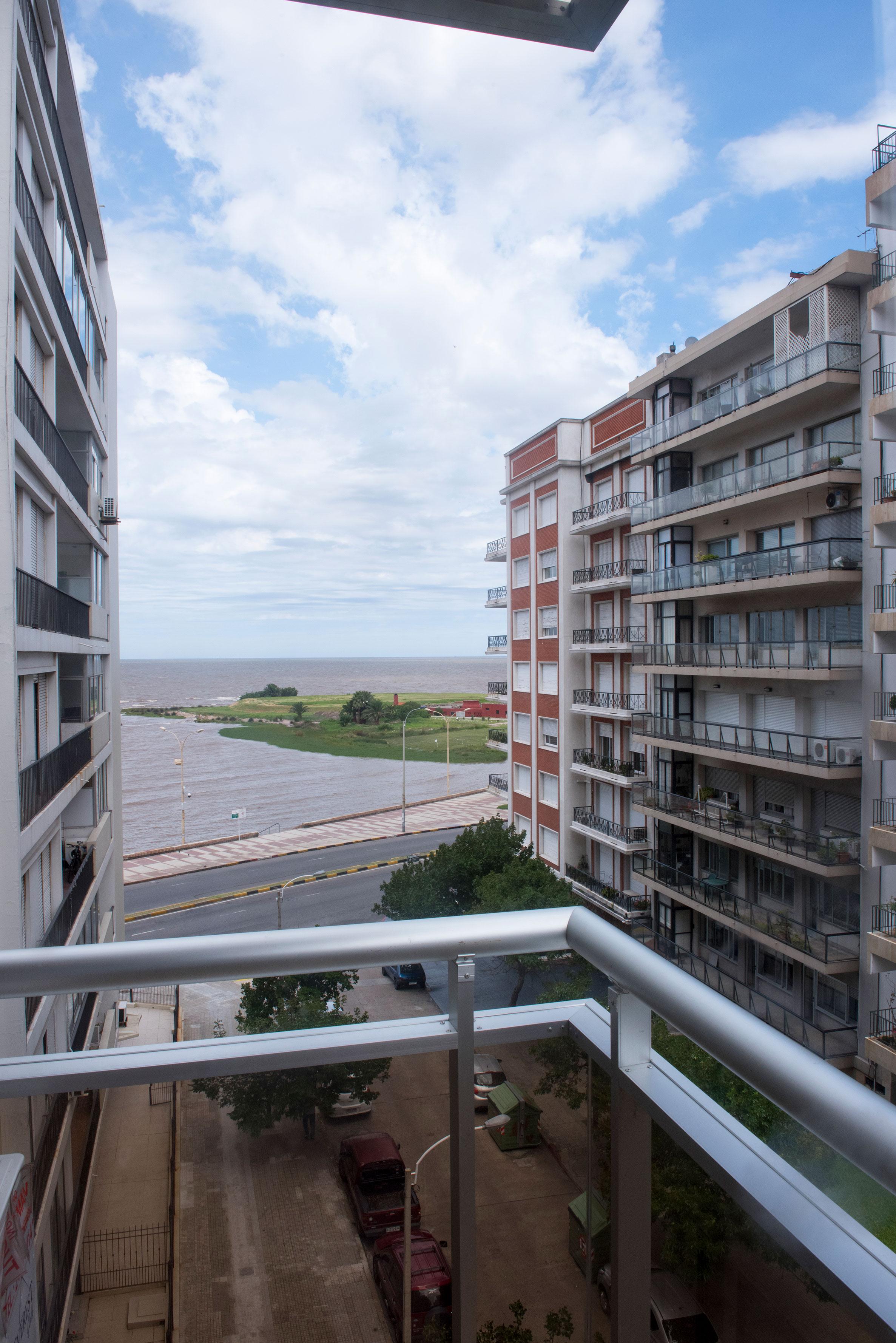27 Suites Hotel Montevideo Bagian luar foto